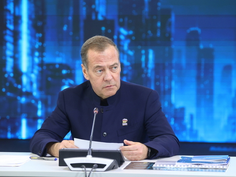 Медведев: Сколково набирает обороты в экономическом подъёме страны